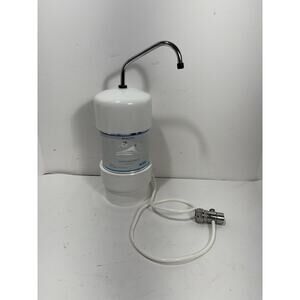 H2O International Deluxe Countertop Filter w/ Swivel Spout System